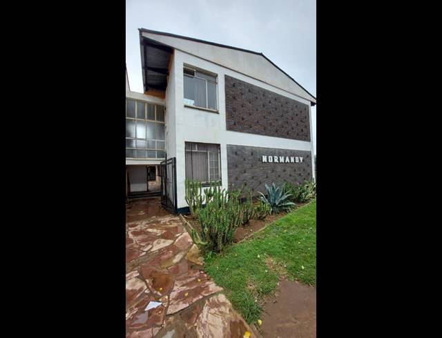 1 BEDROOM APARTMENT FOR SALE IN RANDFONTEIN CENTRAL